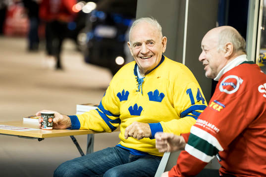 Ulf Sterner innan ishockeymatchen i SHL mellan Leksand och