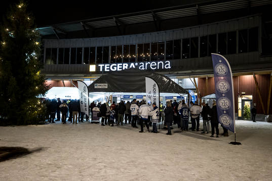 Tegera Arena innan ishockeymatchen i SHL mellan Leksand och