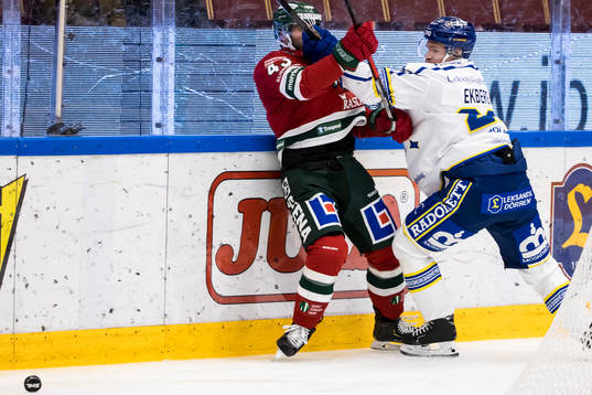 Frölundas Michael Spacek och Leksands Tobias Ekberg