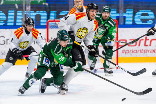 Färjestads Joel Nyström och Brynäs Oscar Eklind