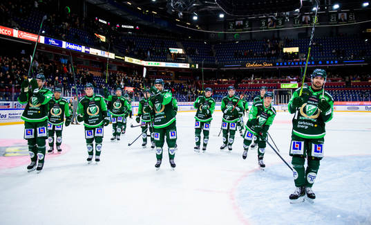 Färjestads spelare jublar