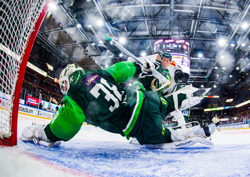 Färjestads målvakt Dominik Furch