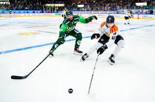 Färjestads Martin Johansson och Brynäs Julius Bergman