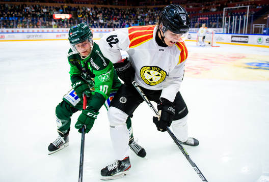 Färjestads Marcus Nilsson och Brynäs Tom Hedberg