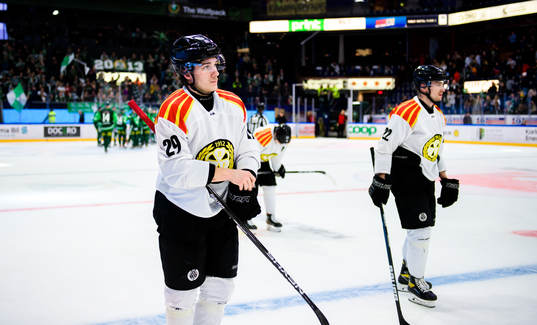 Brynäs Oscar Birgersson och Adam Pettersson deppar