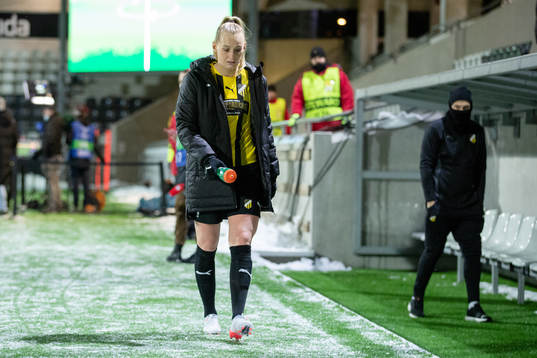 Stina Blackstenius of Häcken looks dejected