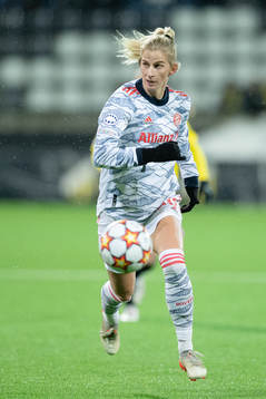 Sofia Jakobsson of Bayern Munich