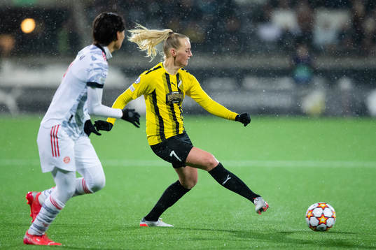 Stina Blackstenius of Häcken