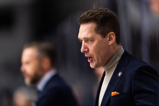 Växjös tränare Sam Hallam