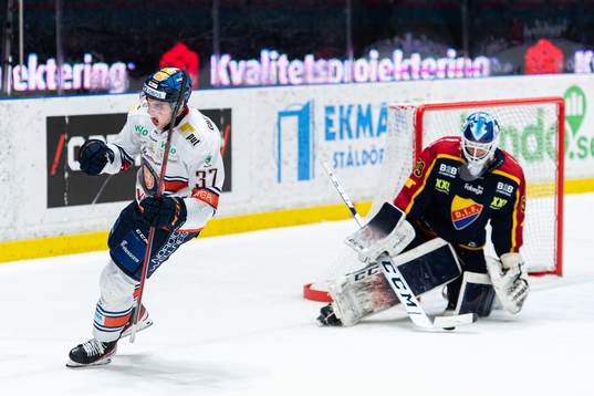 Växjös Glenn Gustafsson jublar