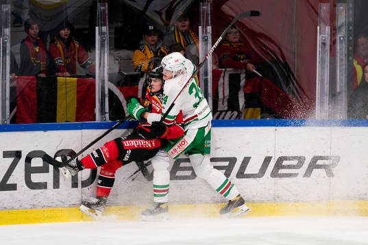 Luleås Joonas Rask och Rögles Adam Edström