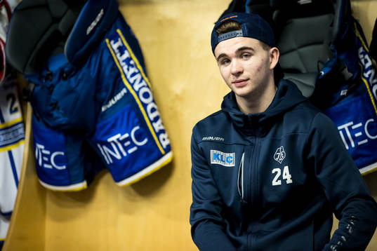 Leksands Isak Rosén innan ishockeymatchen i SHL mellan