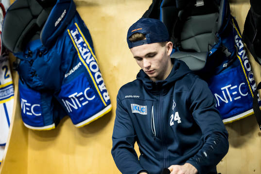 Leksands Isak Rosén innan ishockeymatchen i SHL mellan