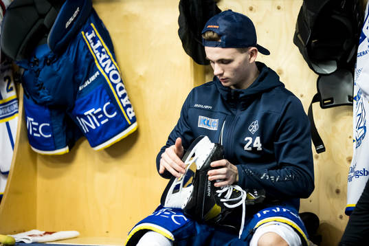 Leksands Isak Rosén innan ishockeymatchen i SHL mellan