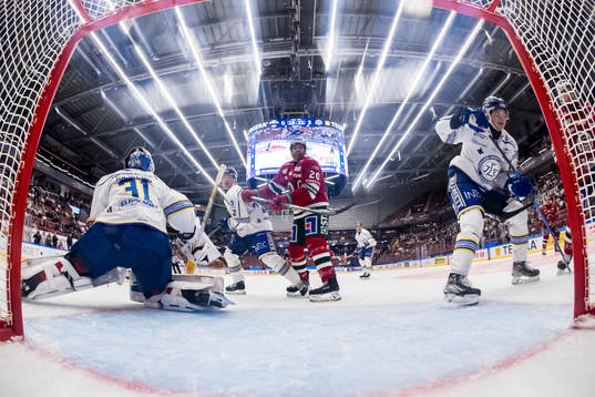 Leksands målvakt Kasimir Kaskisuo och Frölundas Joel