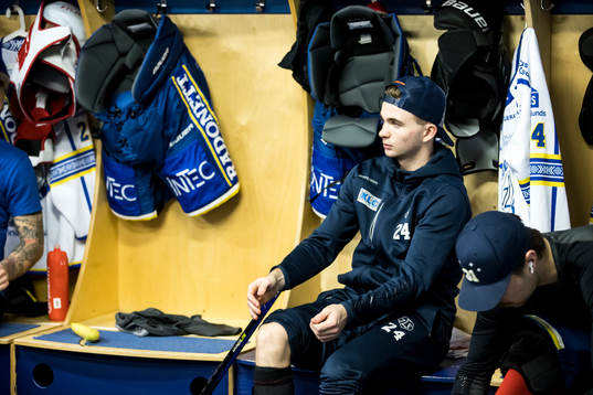 Leksands Isak Rosén innan ishockeymatchen i SHL mellan