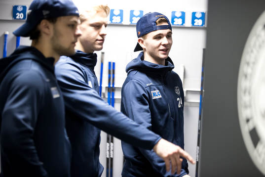 Leksands Isak Rosén innan ishockeymatchen i SHL mellan