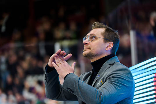 Leksands tränare Björn Hellkvist begär time out