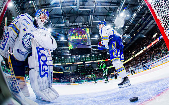 Leksands målvakt Kasimir Kaskisuo deppar