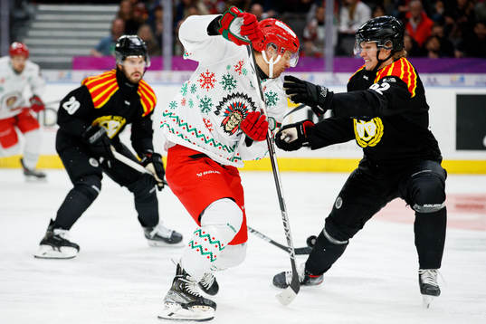 Frölundas Nicklas Lasu  och Brynäs Tom Hedberg