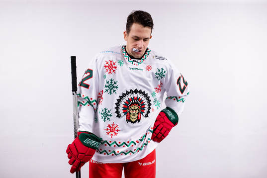 Frölundas Linus Nässén innan ishockeymatchen i SHL