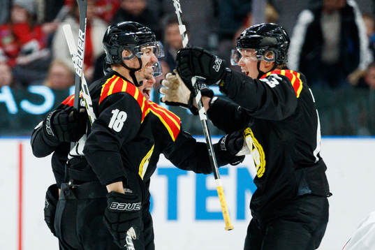 Brynäs Anton Rödin jublar