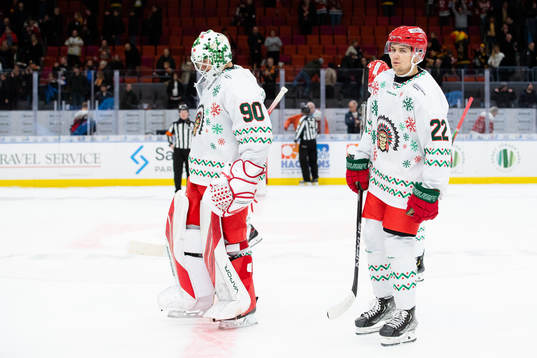 Frölundas målvakt Matthew Tomkins och Linus Nässén