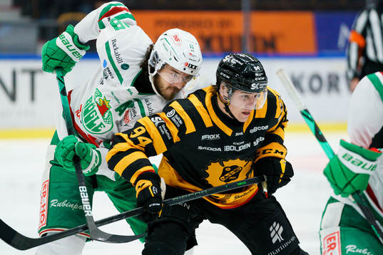 Rögles Dennis Everberg och Skellefteås Linus Karlsson