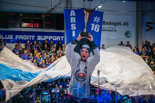 Förra Oskarshamns spelaren Arsi Piispanen valdes in i Wall