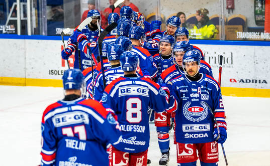 Oskarshamns spelare jublar