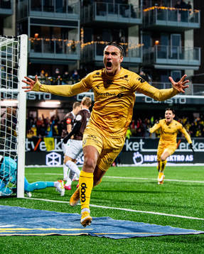 Erik Botheim of Bodø/Glimt celebrates