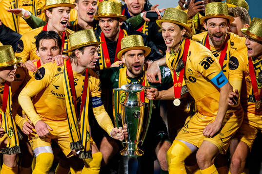 Patrick Berg, goalkeeper Nikita Haikin and Ulrik Saltnes of