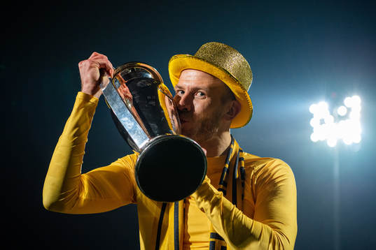 Vegard Leikvoll Moberg of Bodø/Glimt kisses the trophy