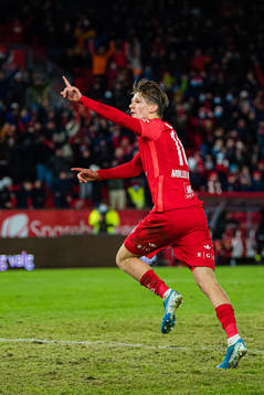 David Møller Wolfe of Brann celebrates