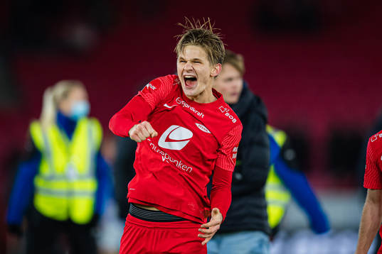 David Møller Wolfe of Brann celebrates