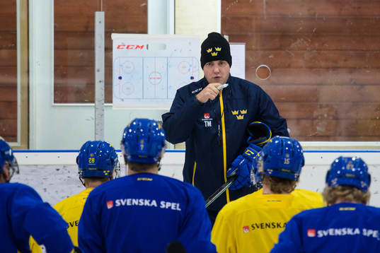 Head coach Tomas Montén of the Swedish under-20 national
