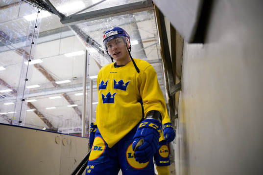 Zion Nybeck of the Swedish under-20 national ice hockey team