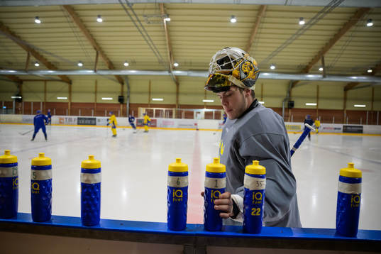 Goaltender Jesper Wallstedt of the Swedish under-20