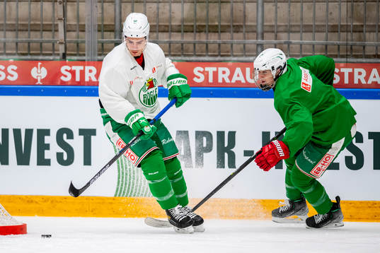 Rögles Ryan McKiernan och Marco Kasper