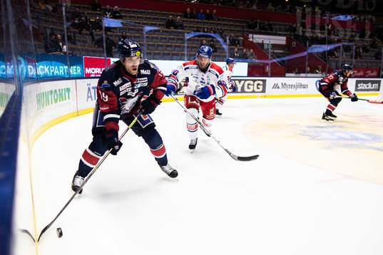 Linköpings Patrick Russel och Oskarshamns Tomas Zohorna