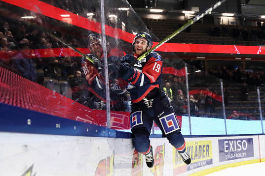 Linköpings Patrick Russel jublar