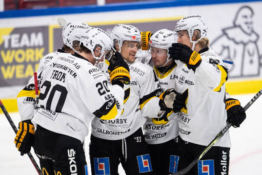 Västerås William Wikman jublar