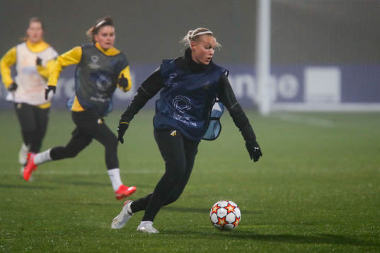 Bläddra bland fler bilder av Fotboll, dam, inför Champions League, Häcken, träning