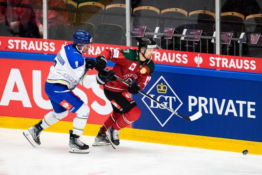 Patrik Zackrisson of Leksand and Nicklas Lasu of Frölunda