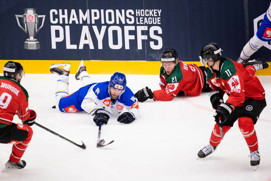 Oskar Lang of Leksand  and Karl Henriksson of Frölunda