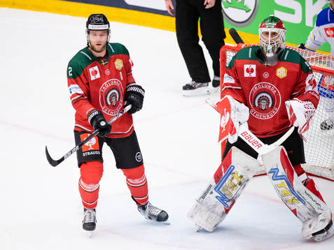 Christian Folin and goalkeeper Matthew Tomkins of Frölunda