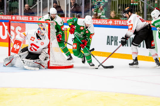 Ludvig Larsson of Rögle and Jan Buchtele of Sparta Prag