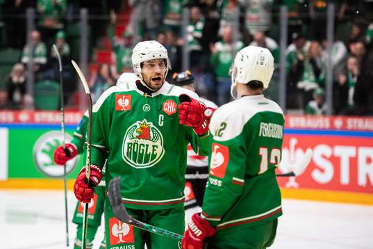 Mattias Sjögren of Rögle celebrate