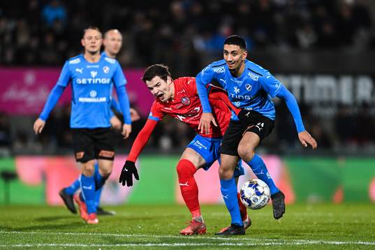Helsingborgs Brandur Hendriksson Olsen och Halmstads Amir