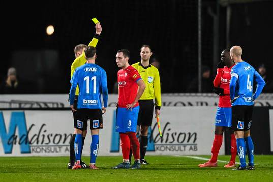 Helsingborgs Vladislav Kreida tilldelas en varning av